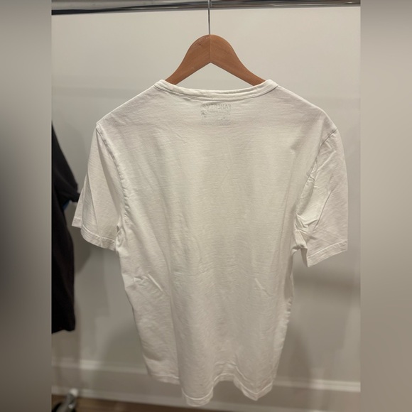 Faherty Men's White Sunwashed T-Shirt - Picture 2 of 2